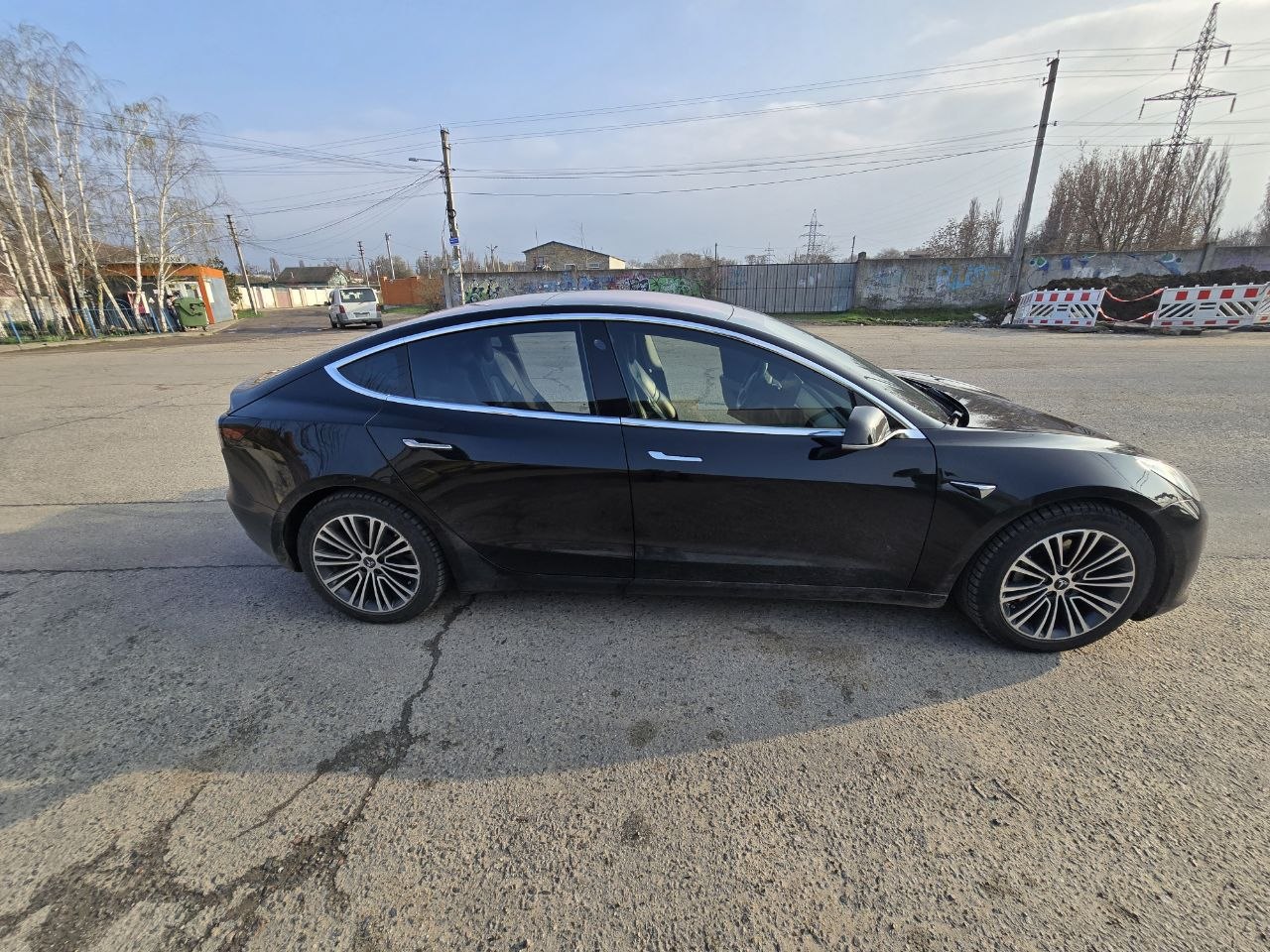 Фото 3 У продажі авто Tesla Model 3 Long Range 2018